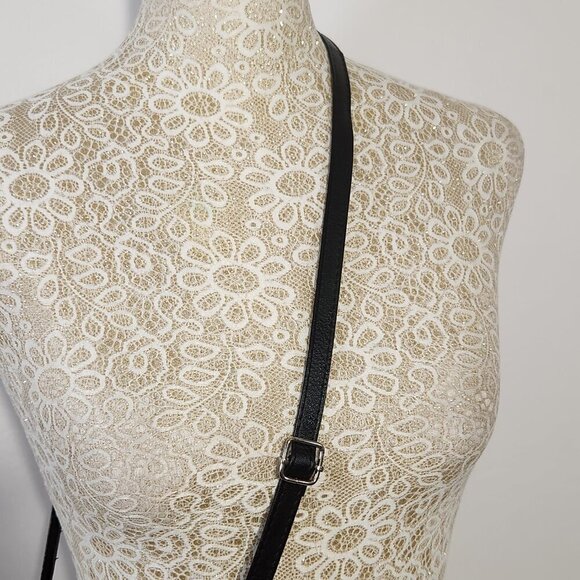 Women's Mandala Print Small Snap Close Vegan Leather Crossbody Cell Phone Bag - Picture 8 of 13
